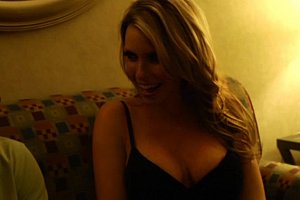 亚洲嫩白的18sex性